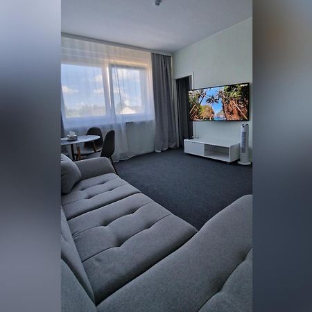 Citycenter Apartment - Bigtv-Ps4-Netflix-Parking Кемниц Екстериор снимка